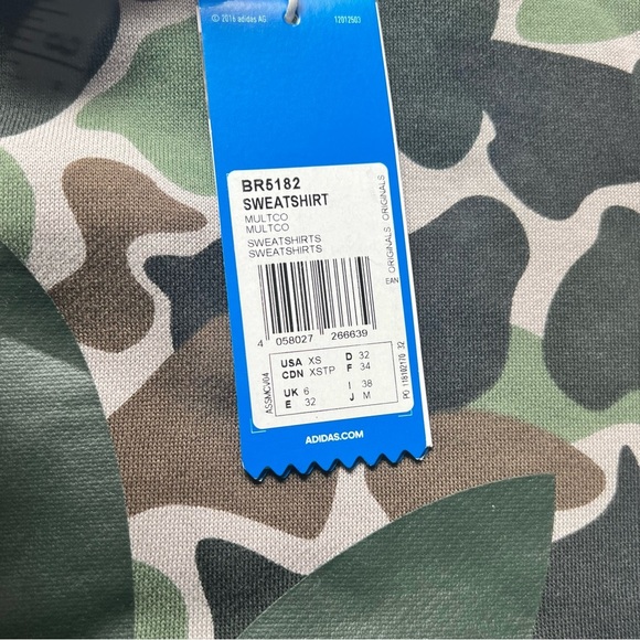 Adidas Camo Cropped Sweatshirt Classic Trefoil XS oversized NWT - Picture 11 of 11